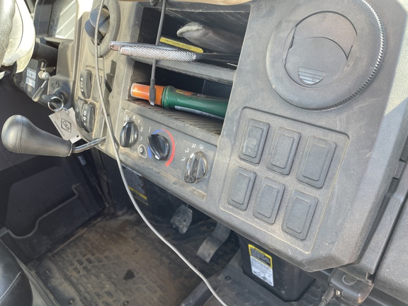 2022 John Deere XUV 835M ATV