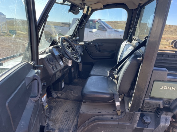 2022 John Deere XUV 835M ATV