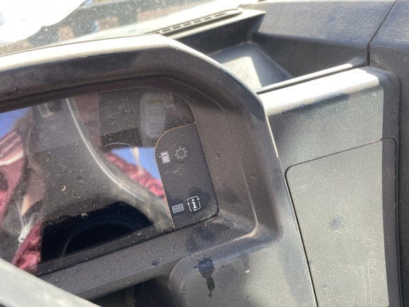 2022 John Deere XUV 835M ATV