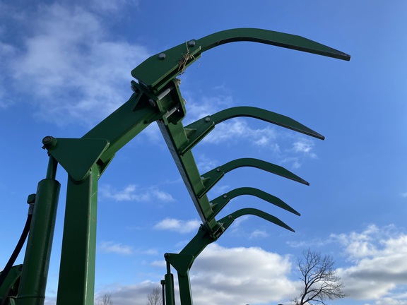 2013 John Deere 6150R Tractor