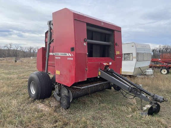 2017 Massey Ferguson 2956 Baler/Round