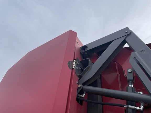 2017 Massey Ferguson 2956 Baler/Round