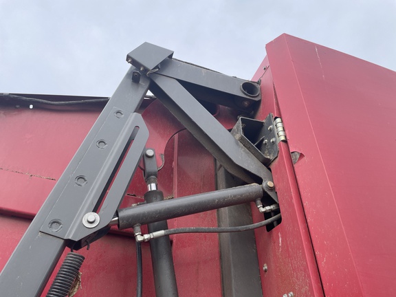 2017 Massey Ferguson 2956 Baler/Round