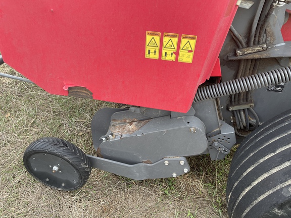 2017 Massey Ferguson 2956 Baler/Round