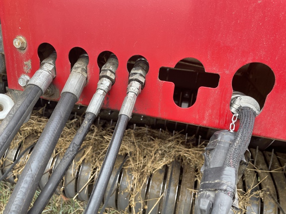 2017 Massey Ferguson 2956 Baler/Round