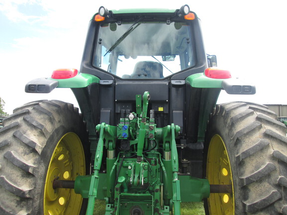 2016 John Deere 6175M Tractor