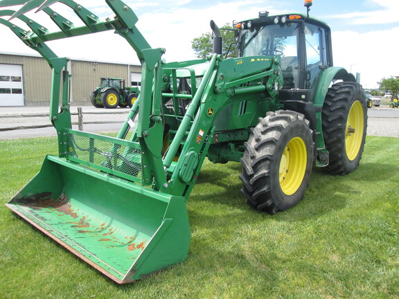 2016 John Deere 6175M Tractor
