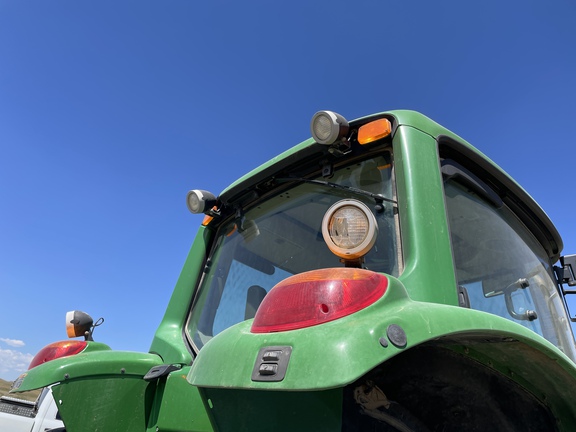2011 John Deere 7430 Premium Tractor