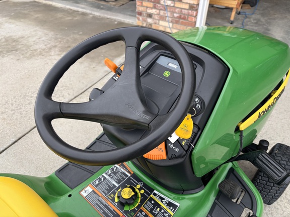 2011 John Deere X304 Garden Tractor