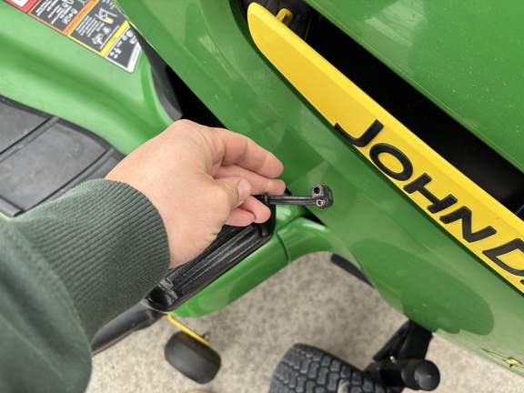2011 John Deere X304 Garden Tractor