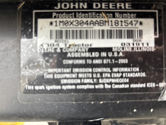 2011 John Deere X304 Garden Tractor