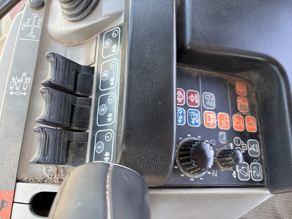2014 Case IH Maxxum 140 MC Tractor