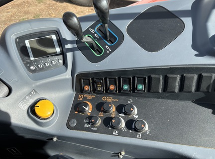 2014 Kubota M126GX Tractor