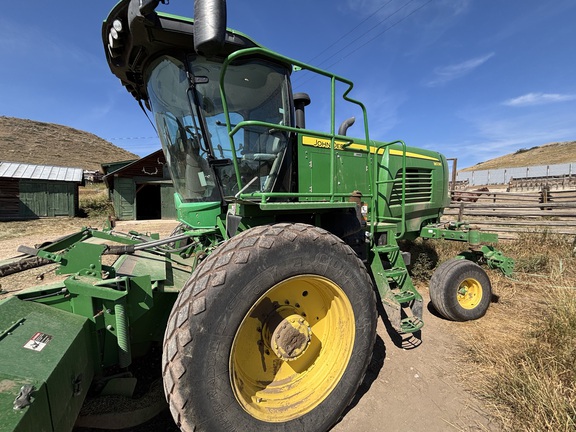 2014 John Deere W235 Windrower