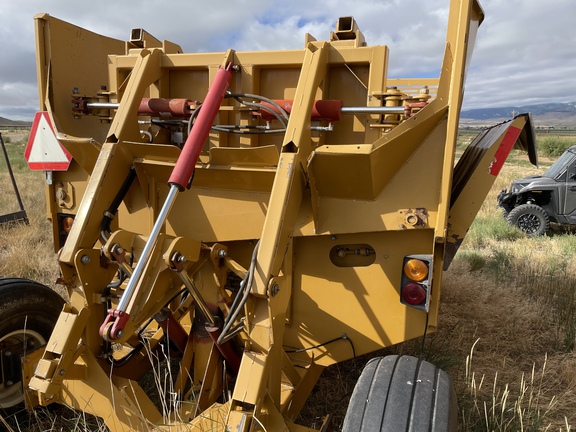 2010 Haybuster 2800 Bale Processor