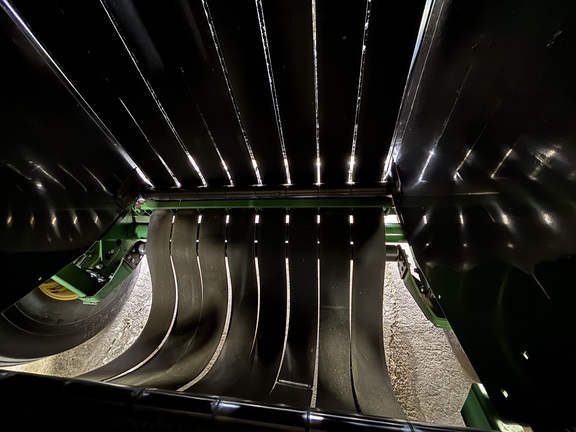 2015 John Deere 569 Baler/Round