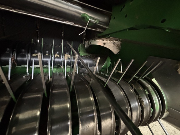 2015 John Deere 569 Baler/Round