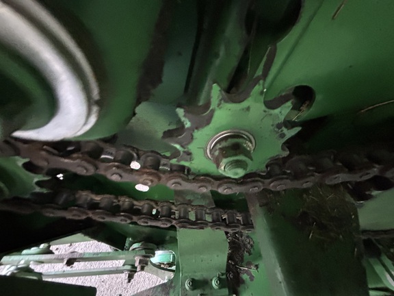 2015 John Deere 569 Baler/Round