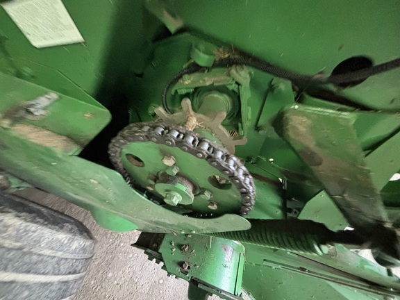 2015 John Deere 569 Baler/Round