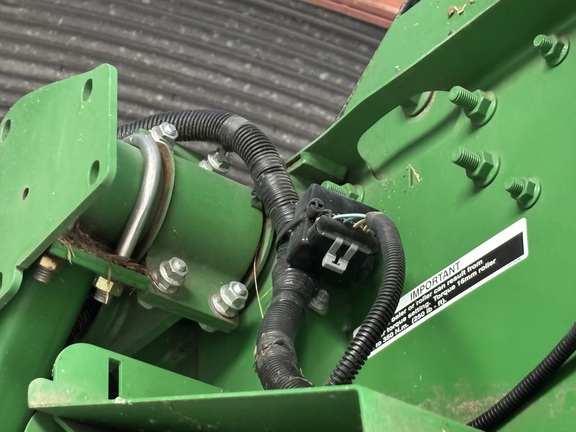 2015 John Deere 569 Baler/Round