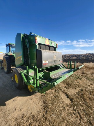 2021 John Deere 560R Baler/Round