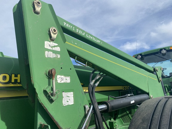 Buhler Farm King 2895 Loader