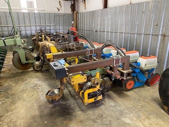 1999 Monosem 12 Row Tree Planter