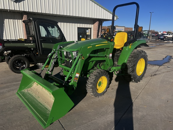 2023 John Deere 3035D Tractor Compact