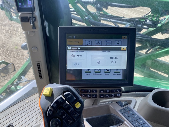 2019 John Deere R4038 Sprayer/High Clearance