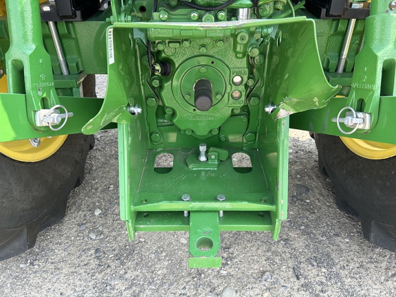 2020 John Deere 5075E Tractor