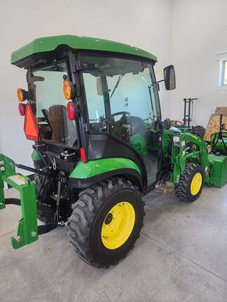 2019 John Deere 2025R Tractor Compact