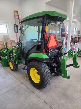 2019 John Deere 2025R Tractor Compact