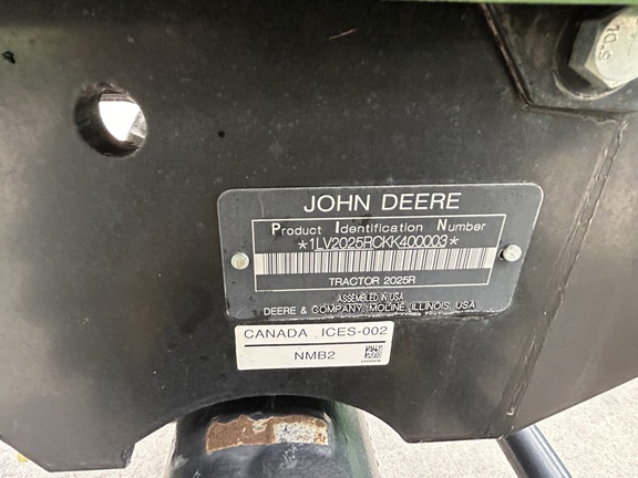 2019 John Deere 2025R Tractor Compact