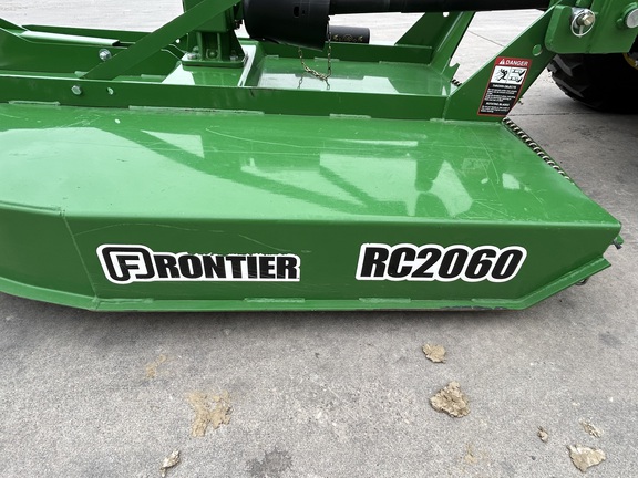 2019 John Deere 2025R Tractor Compact