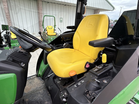 2019 John Deere 2025R Tractor Compact