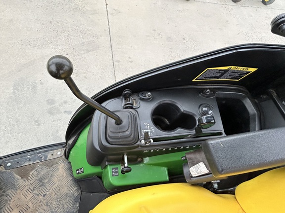 2019 John Deere 2025R Tractor Compact