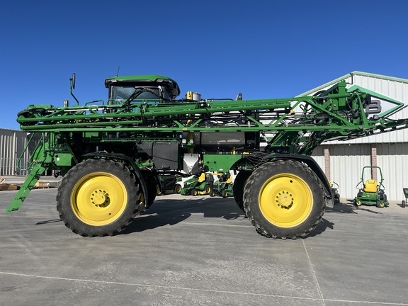 2024 John Deere 410R Sprayer/High Clearance