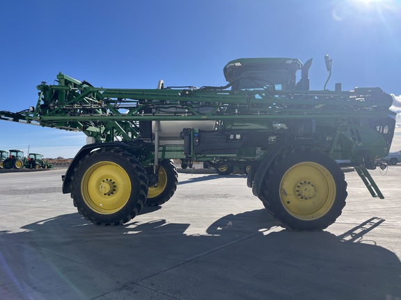 2024 John Deere 410R Sprayer/High Clearance