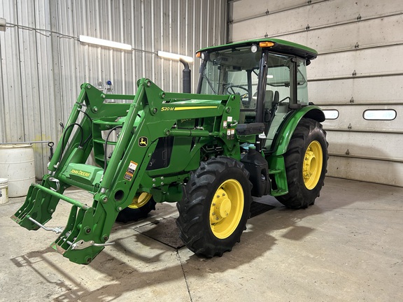 2018 John Deere 5100E Tractor