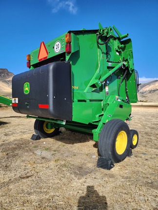 2021 John Deere 450E Baler/Round