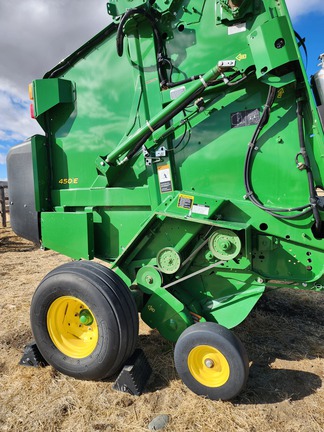 2021 John Deere 450E Baler/Round