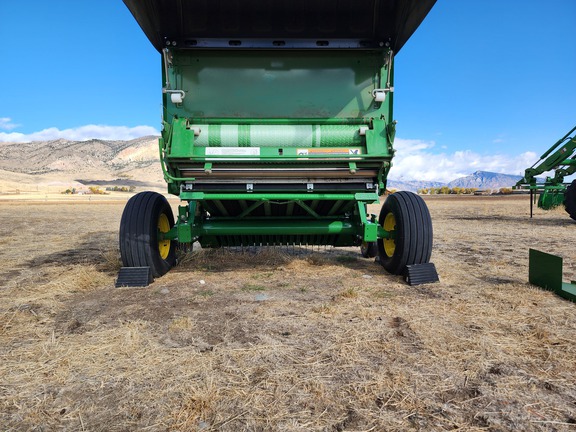 2021 John Deere 450E Baler/Round