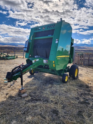 2021 John Deere 450E Baler/Round