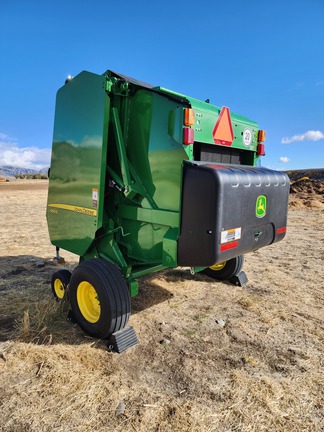 2021 John Deere 450E Baler/Round