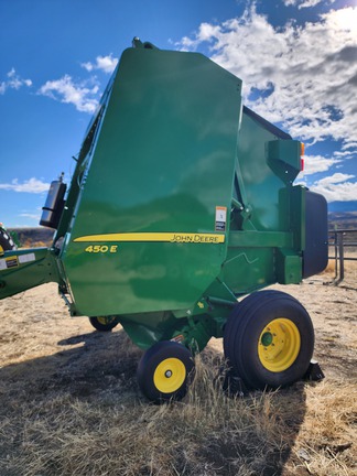 2021 John Deere 450E Baler/Round