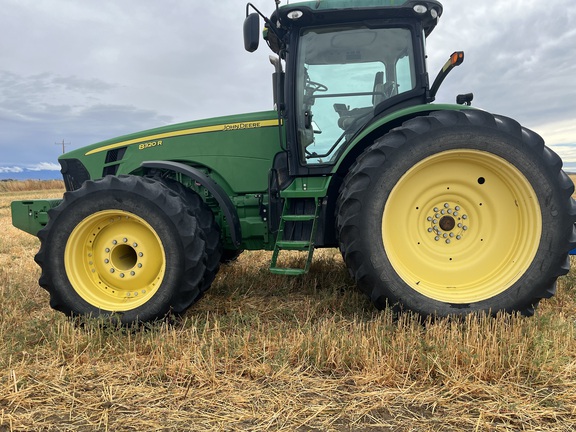 2010 John Deere 8320R 2010 Tractor