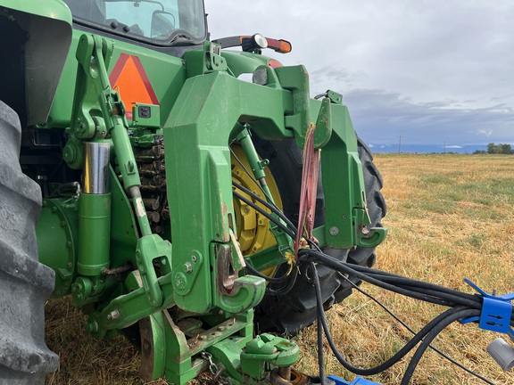 2010 John Deere 8320R 2010 Tractor