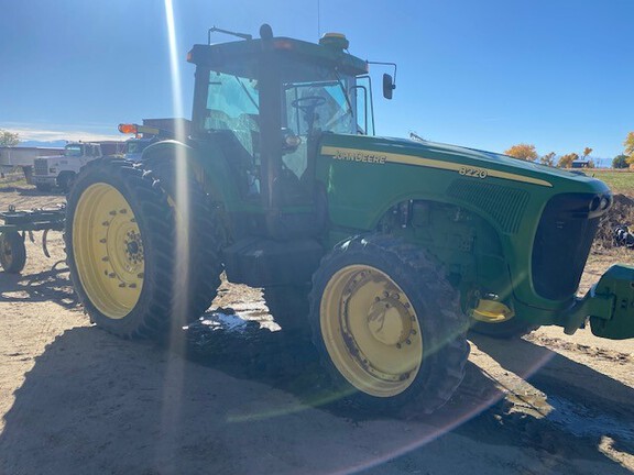 2004 John Deere 8220 Tractor