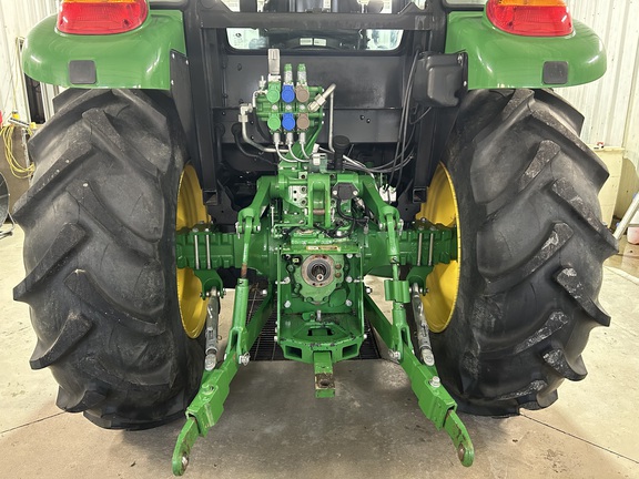 2018 John Deere 5100E Tractor