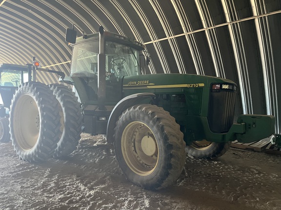 2000 John Deere 8210 Tractor